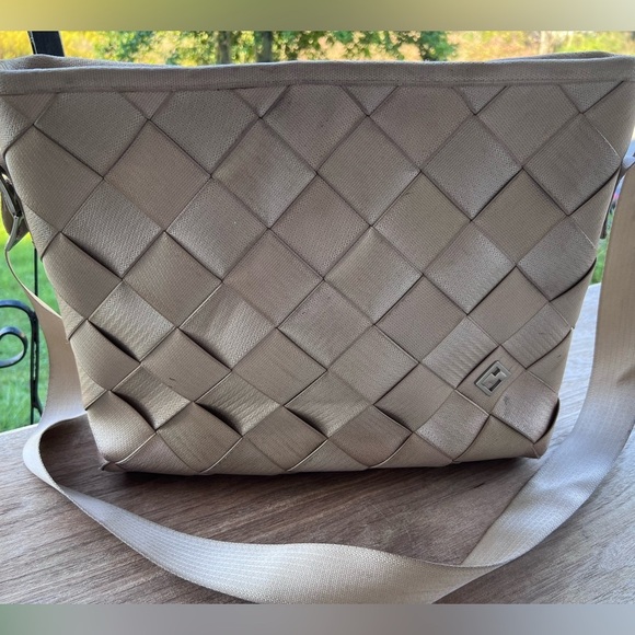 Maggie Bags Recycled Seatbelt Shoulder Bag Tan Large Crossbody Purse 15x11 - Picture 1 of 5